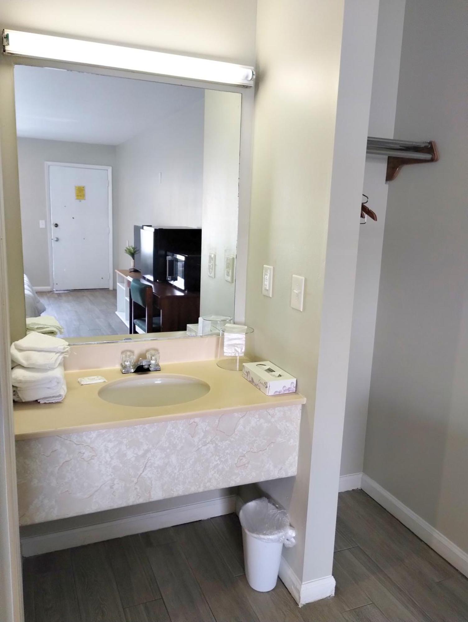 Gateway Inn Lake City Esterno foto